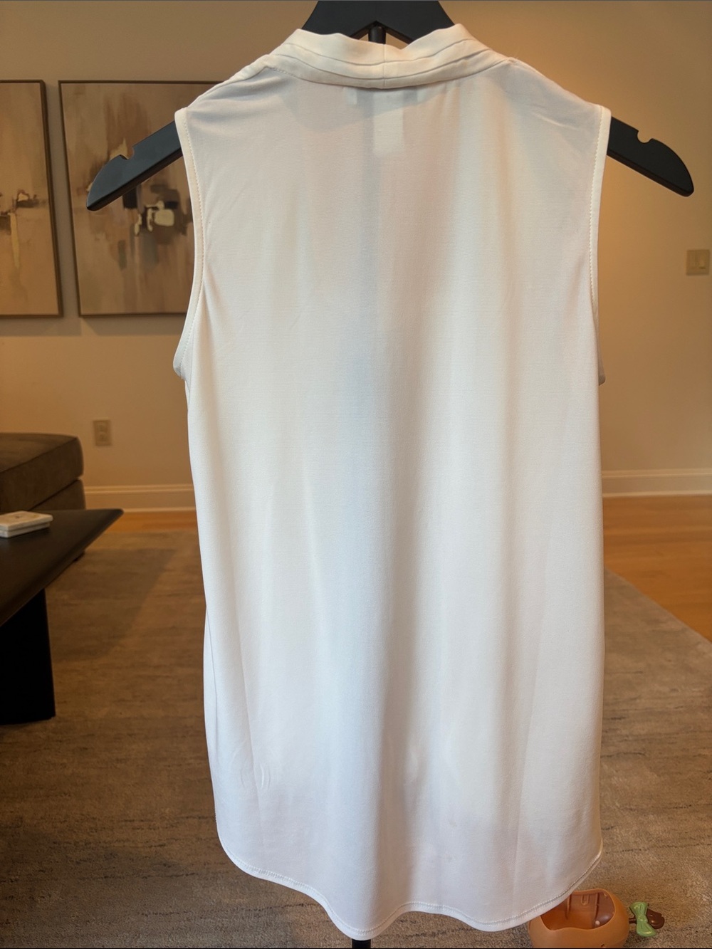 White House Black Market White Draped V-Neck Sleeveless Top - Picture 4 of 5